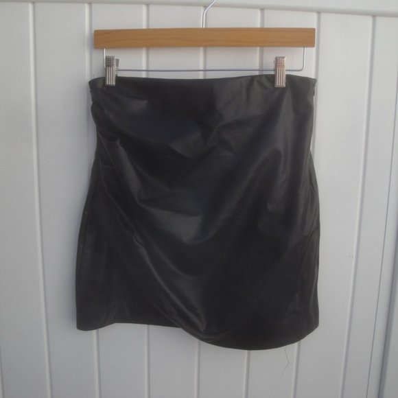Zara Skirt Faux Leather Black Large New with Tags - Picture 2 of 4